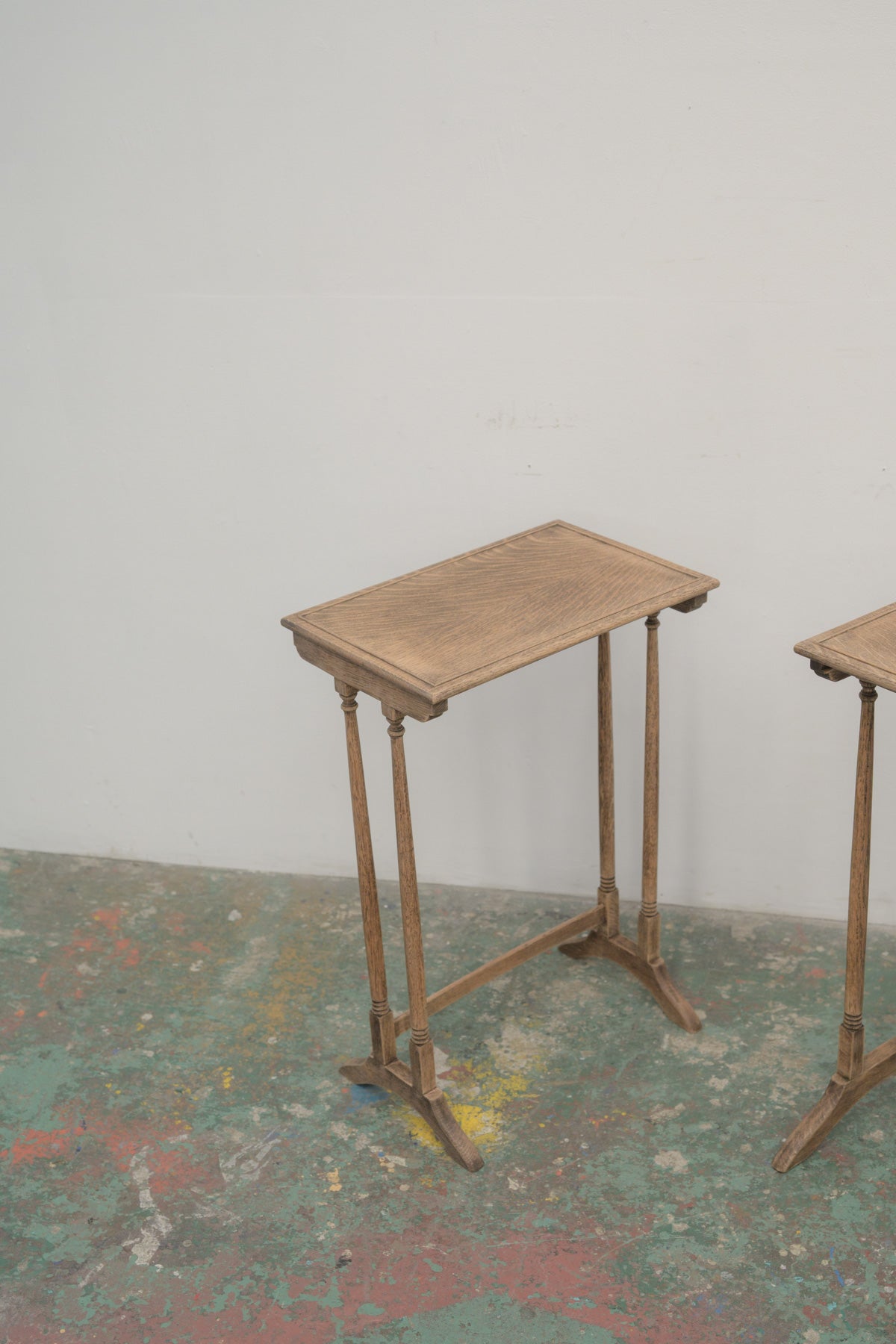 #0822 nest table