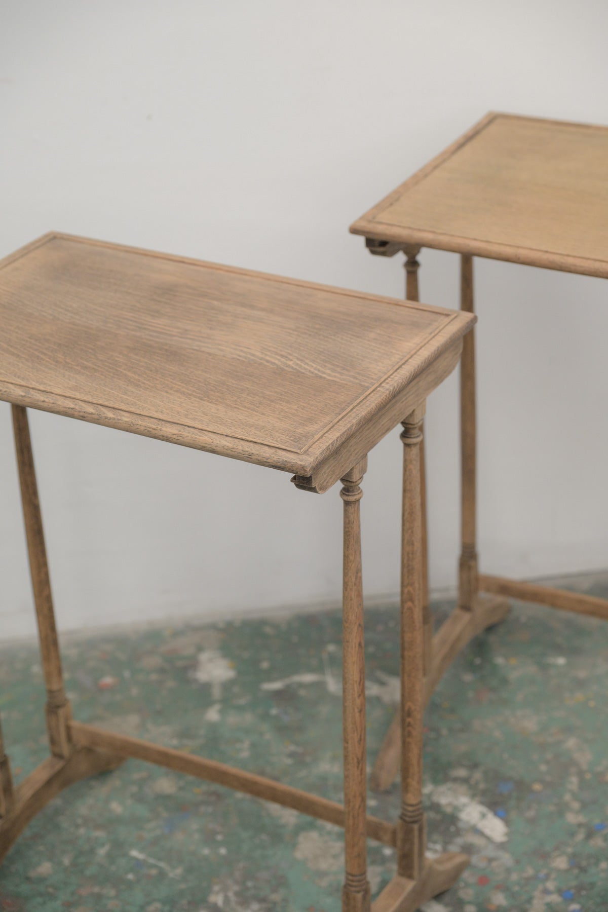 #0822 nest table