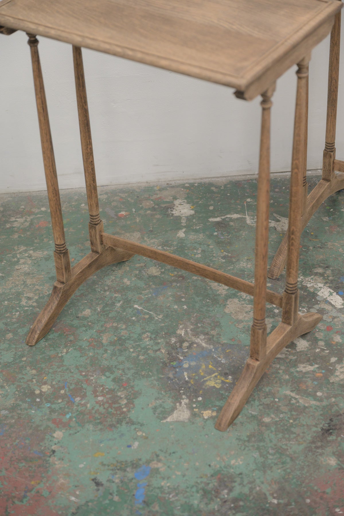 #0822 nest table