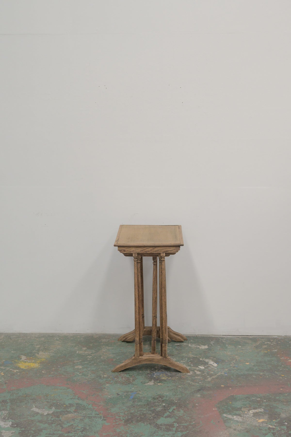 #0822 nest table