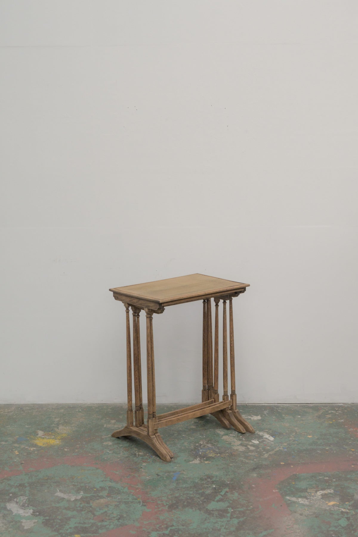 #0822 nest table