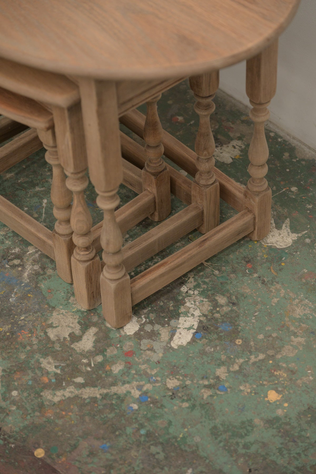#0823 nest table