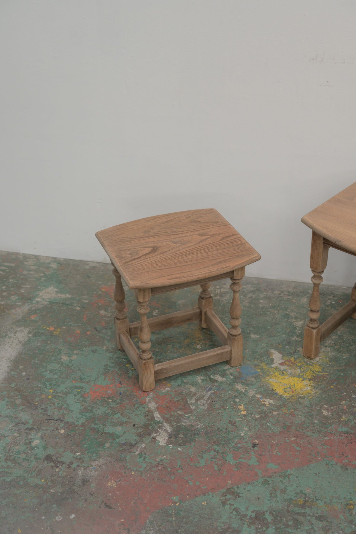 #0823 nest table