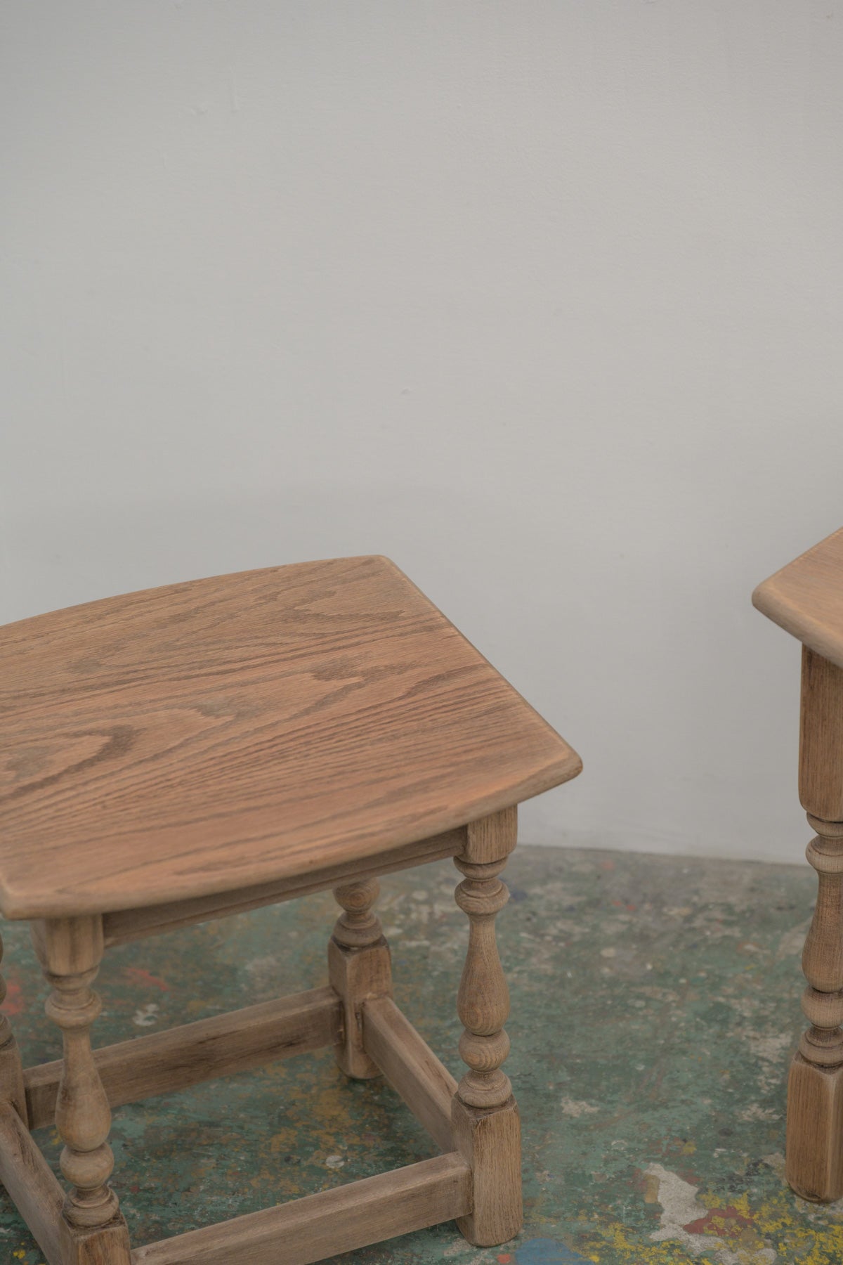 #0823 nest table