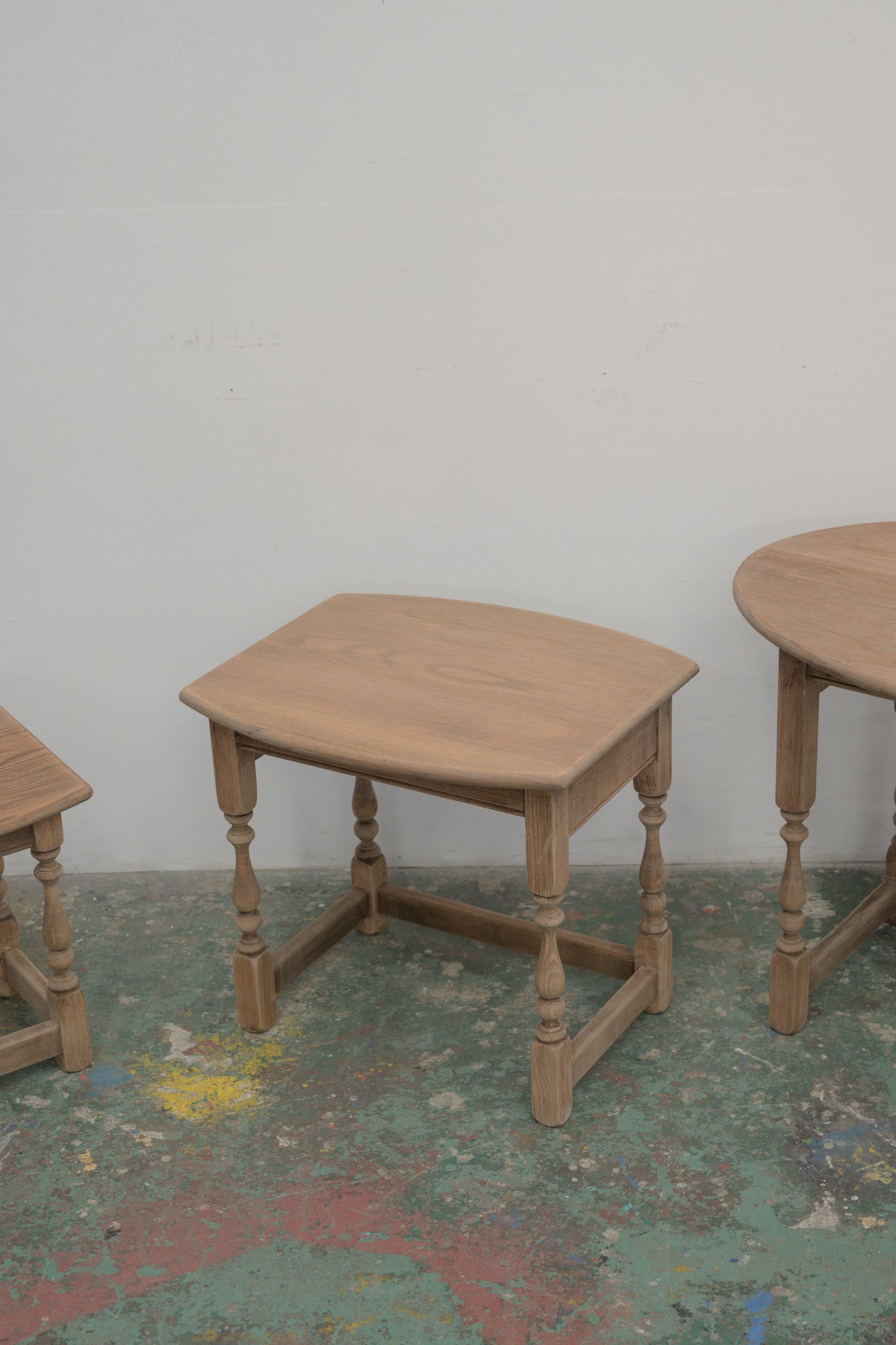 #0823 nest table