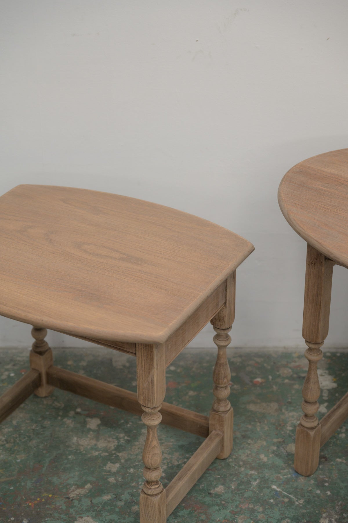 #0823 nest table