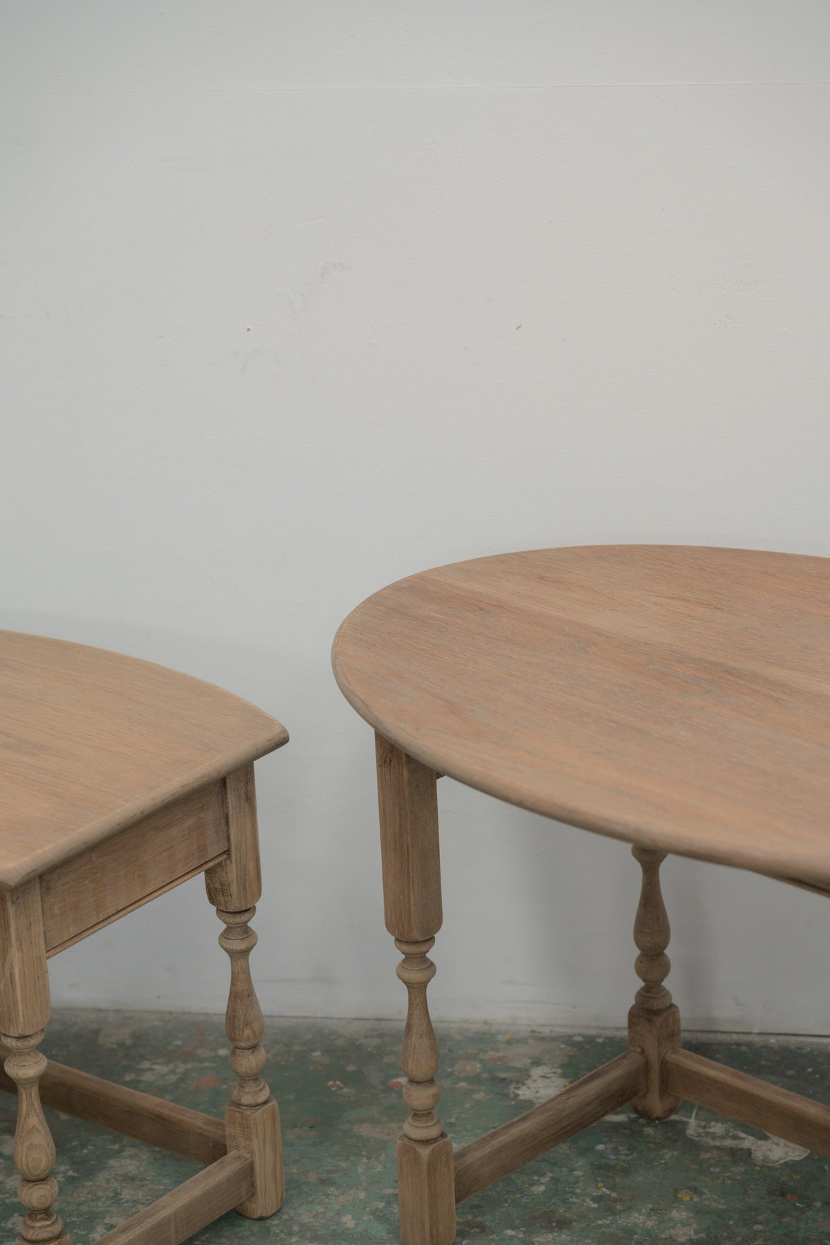 #0823 nest table