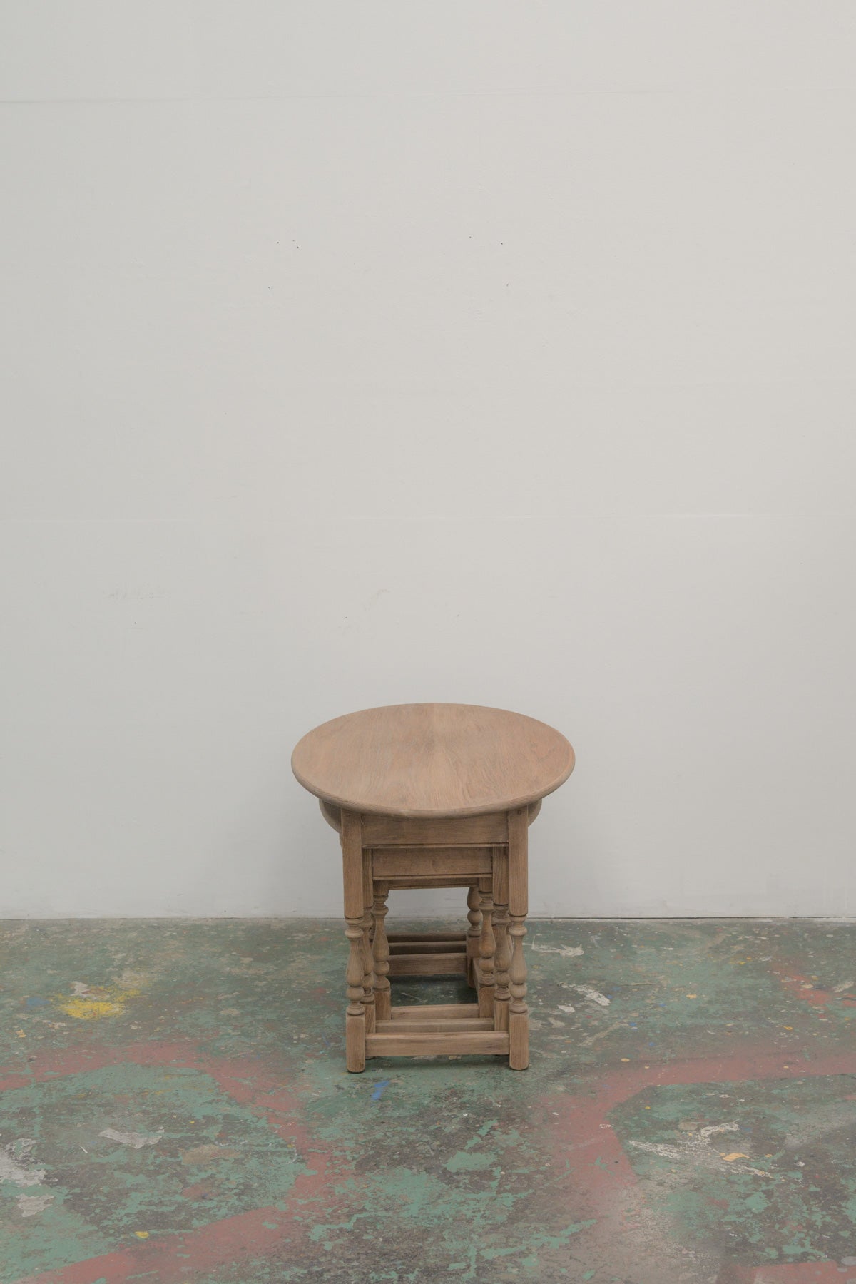 #0823 nest table