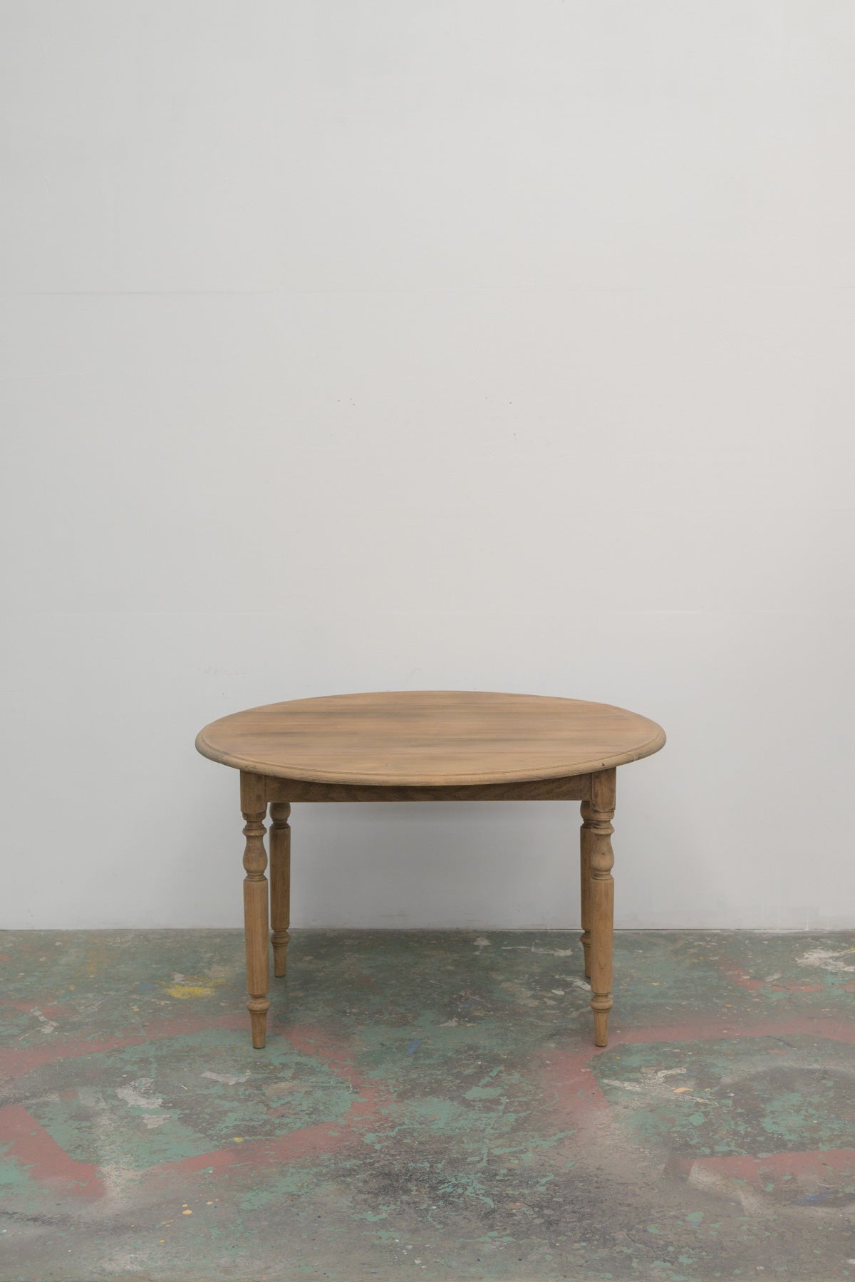 #0825  round table