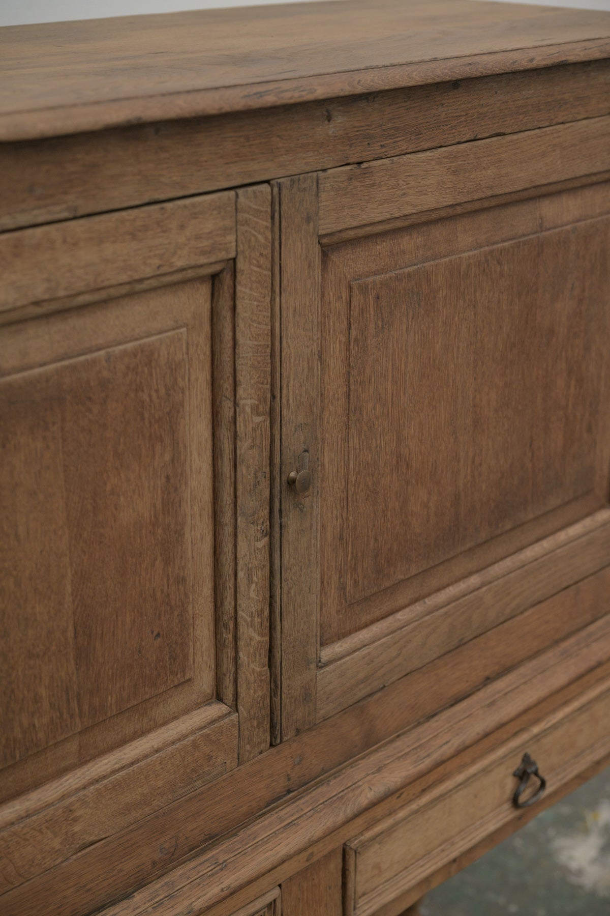 #0826 cabinet
