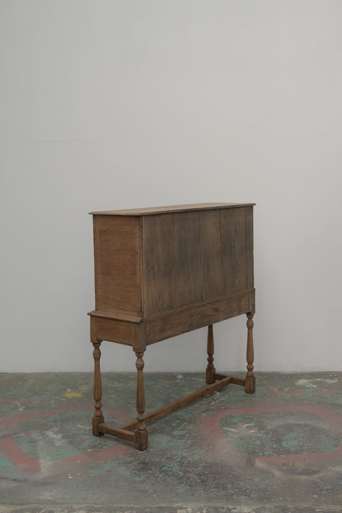 #0826 cabinet