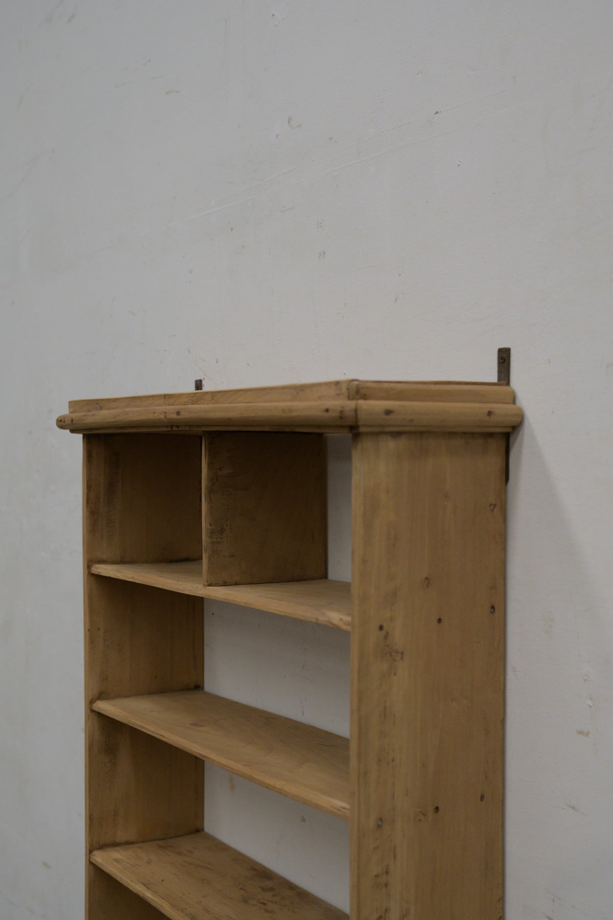 #0360 shelf
