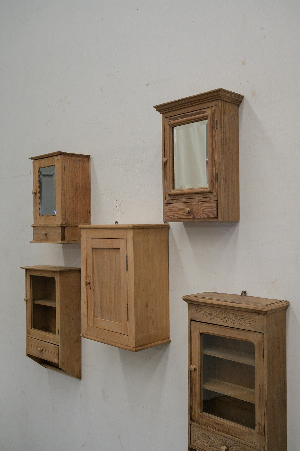 #5265 small cabinet