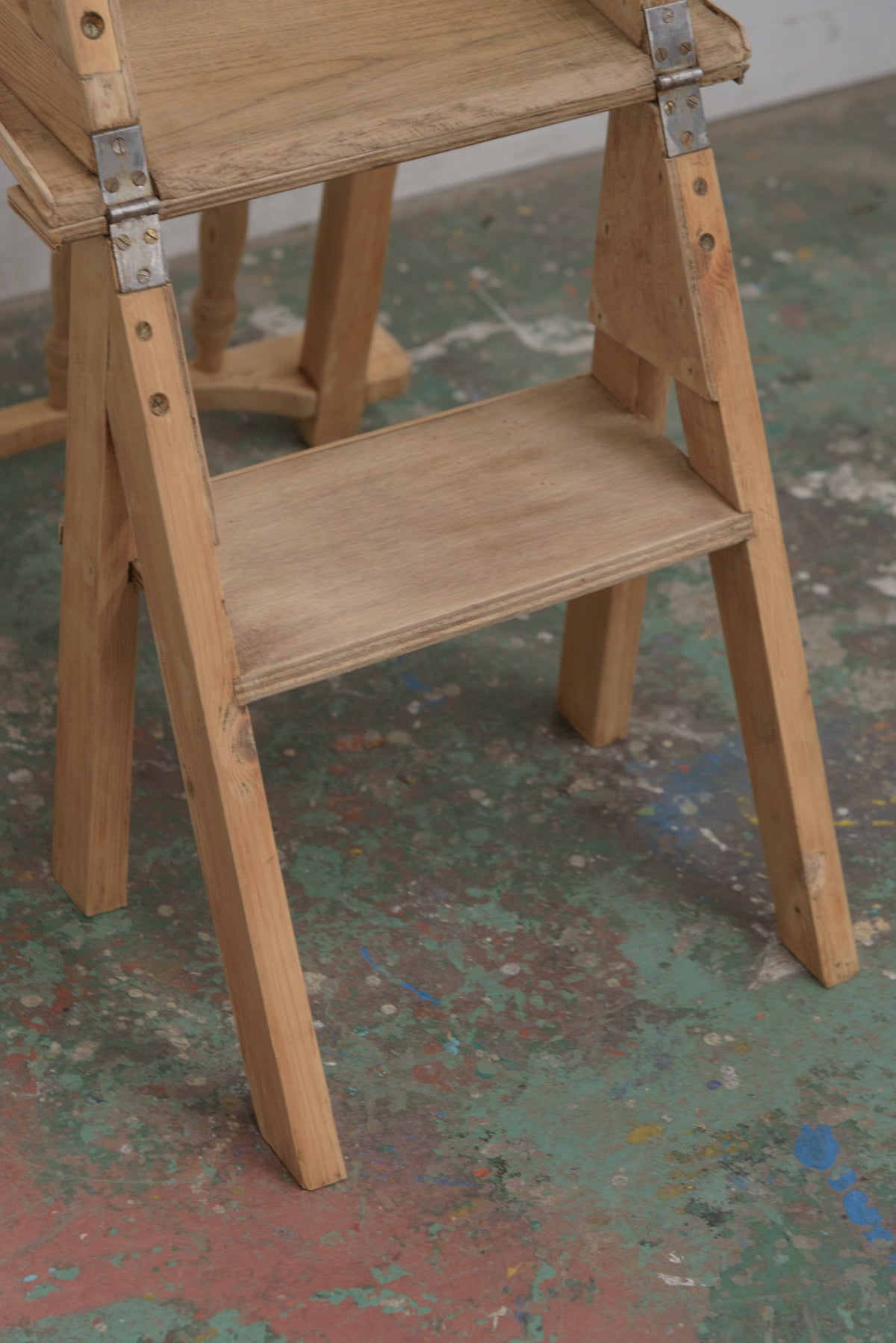 #9168 library chair