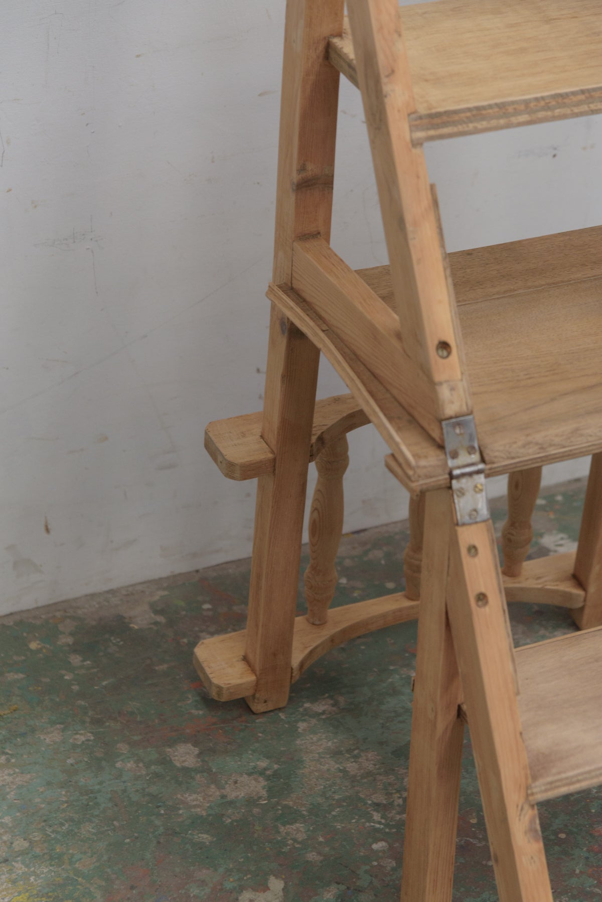 #9168 library chair
