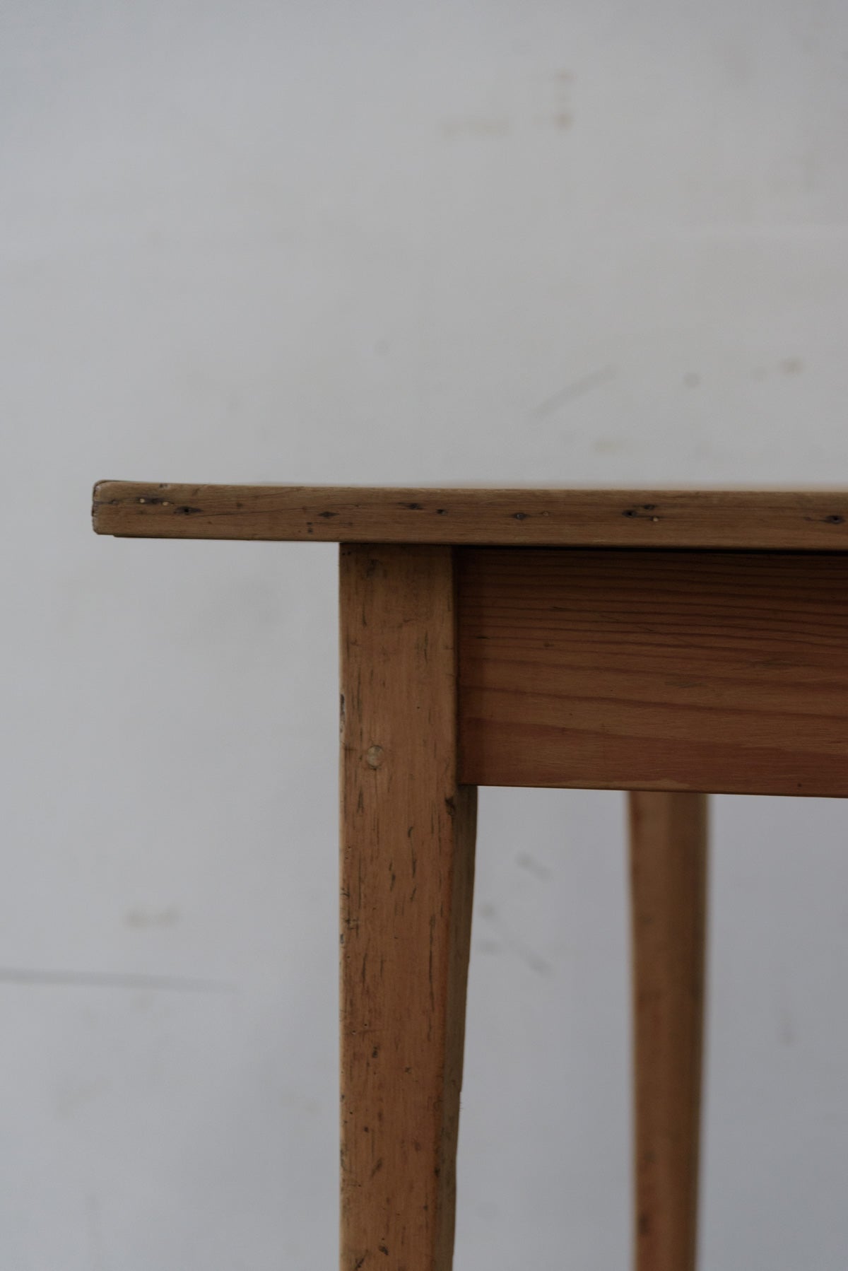 #9878 table