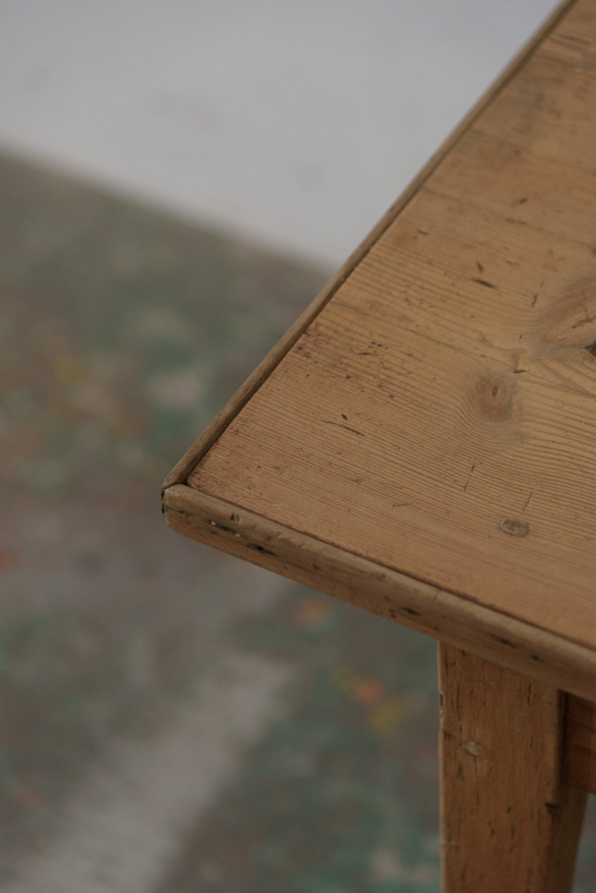 #9878 table