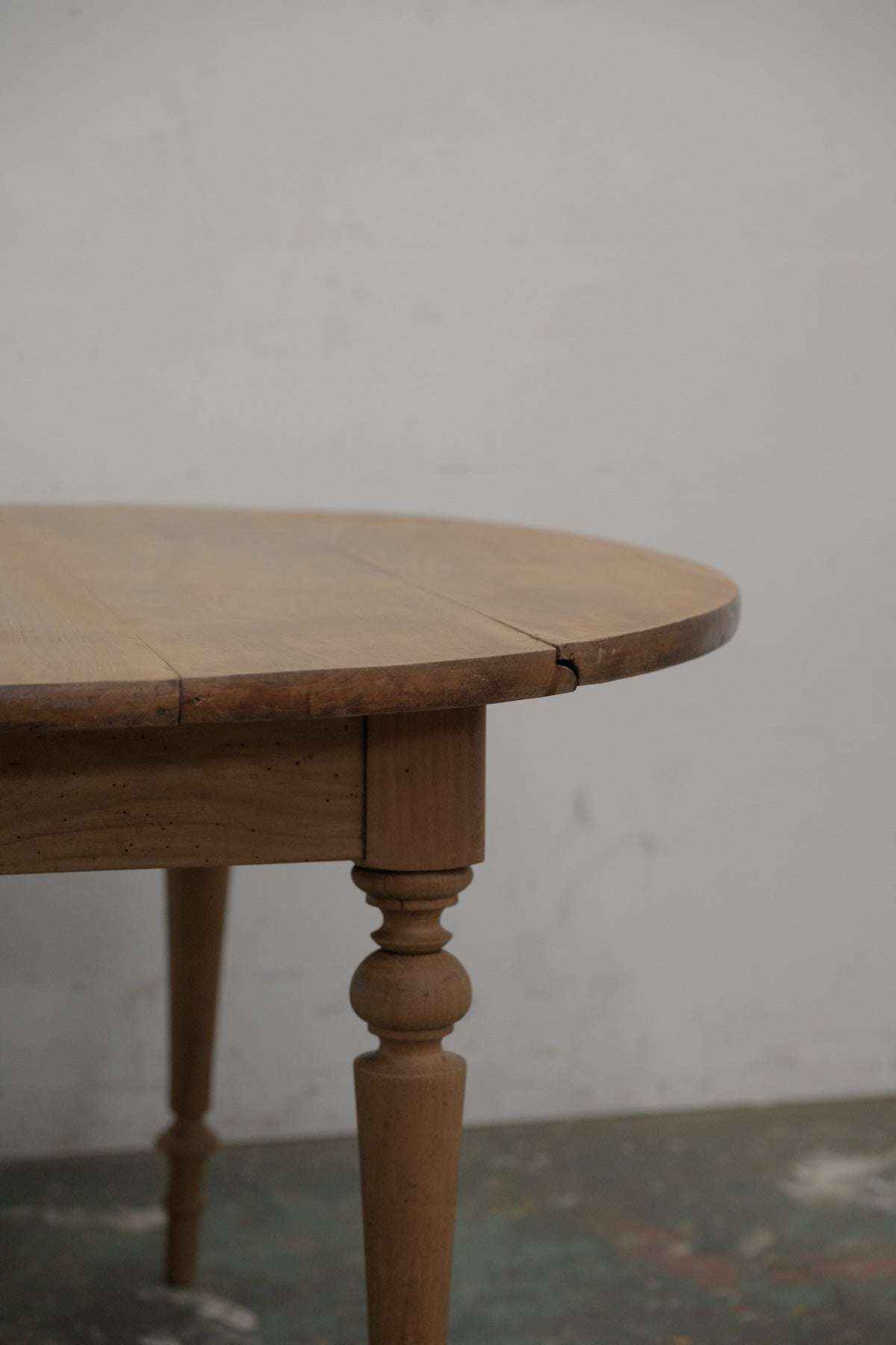 #0401 butterfly table