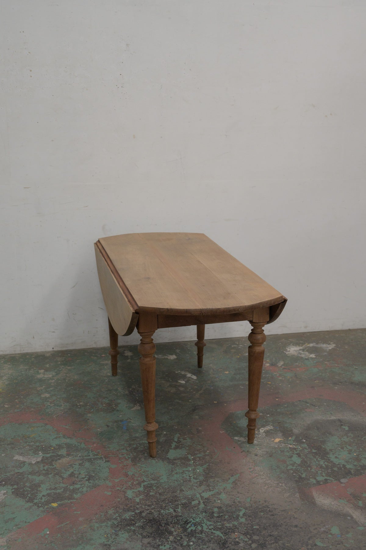 #0401 butterfly table