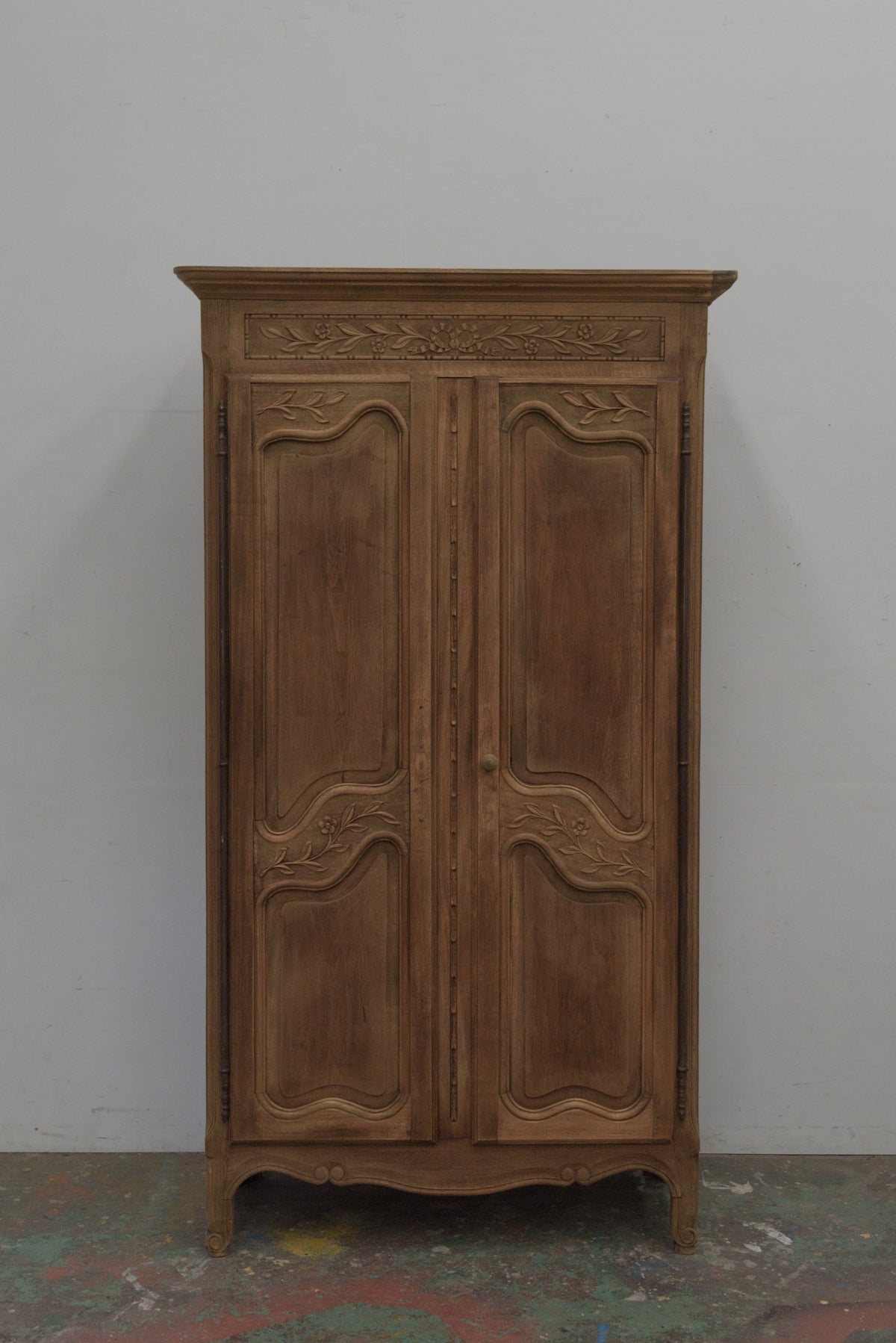 #9189 cabinet