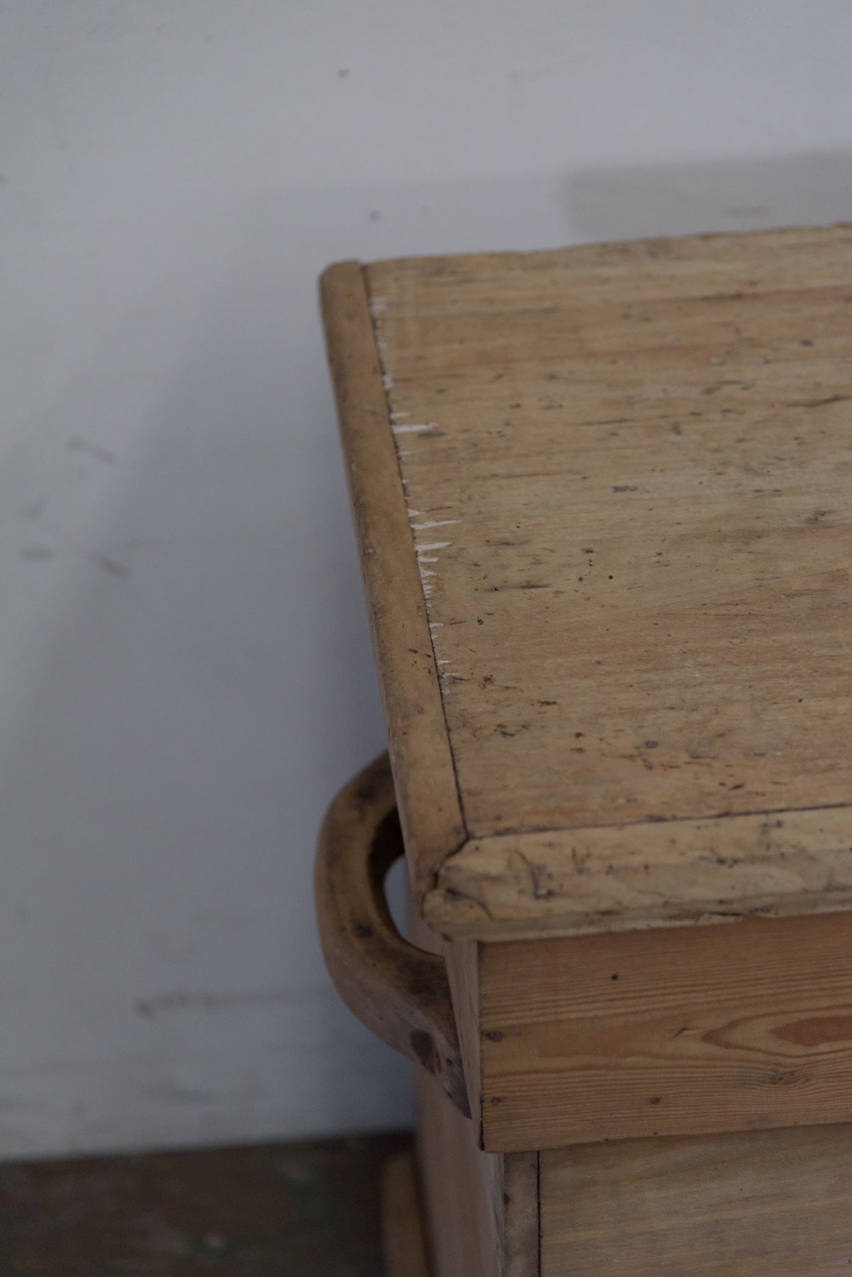 #9898 box