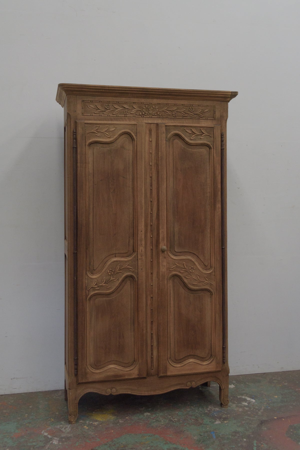 #9189 cabinet