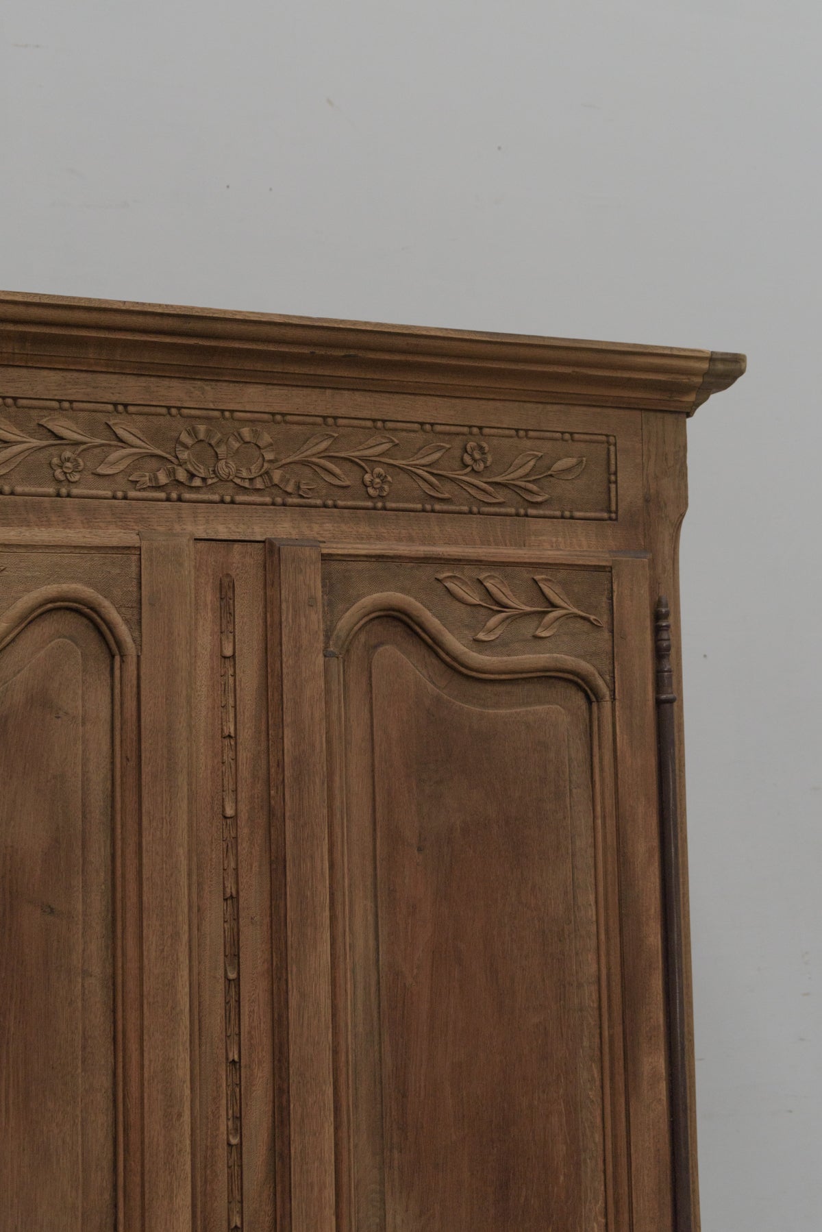 #9189 cabinet