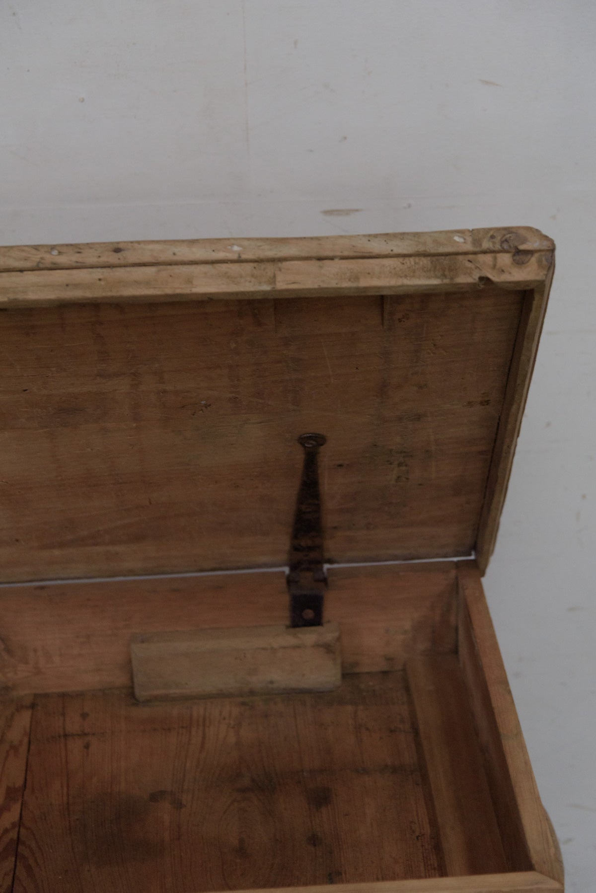 #9898 box