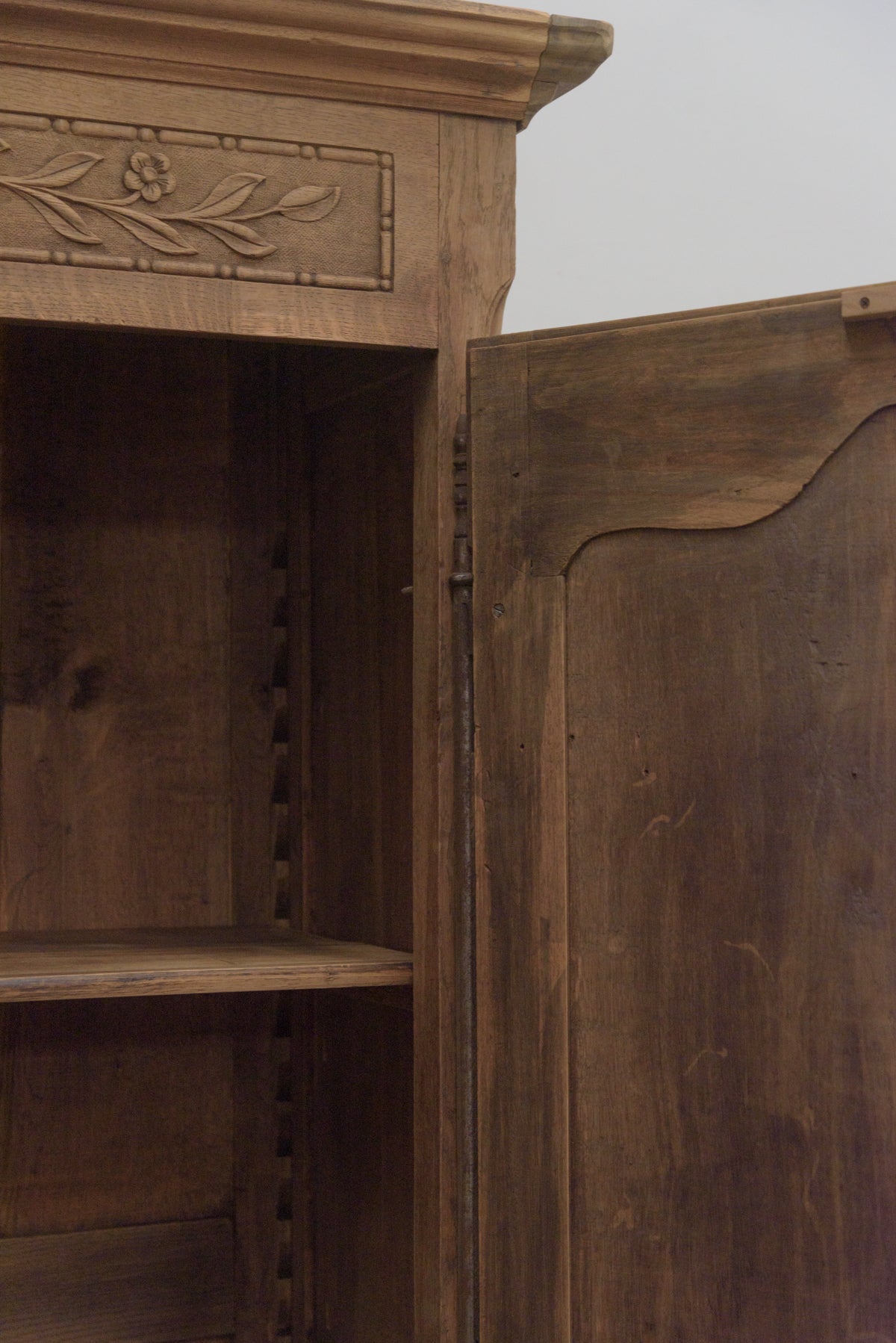 #9189 cabinet