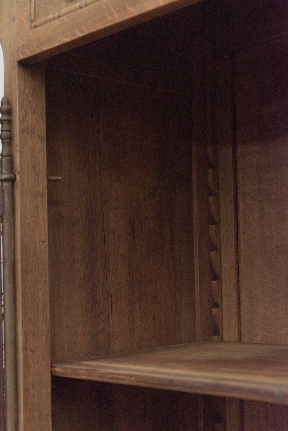 #9189 cabinet