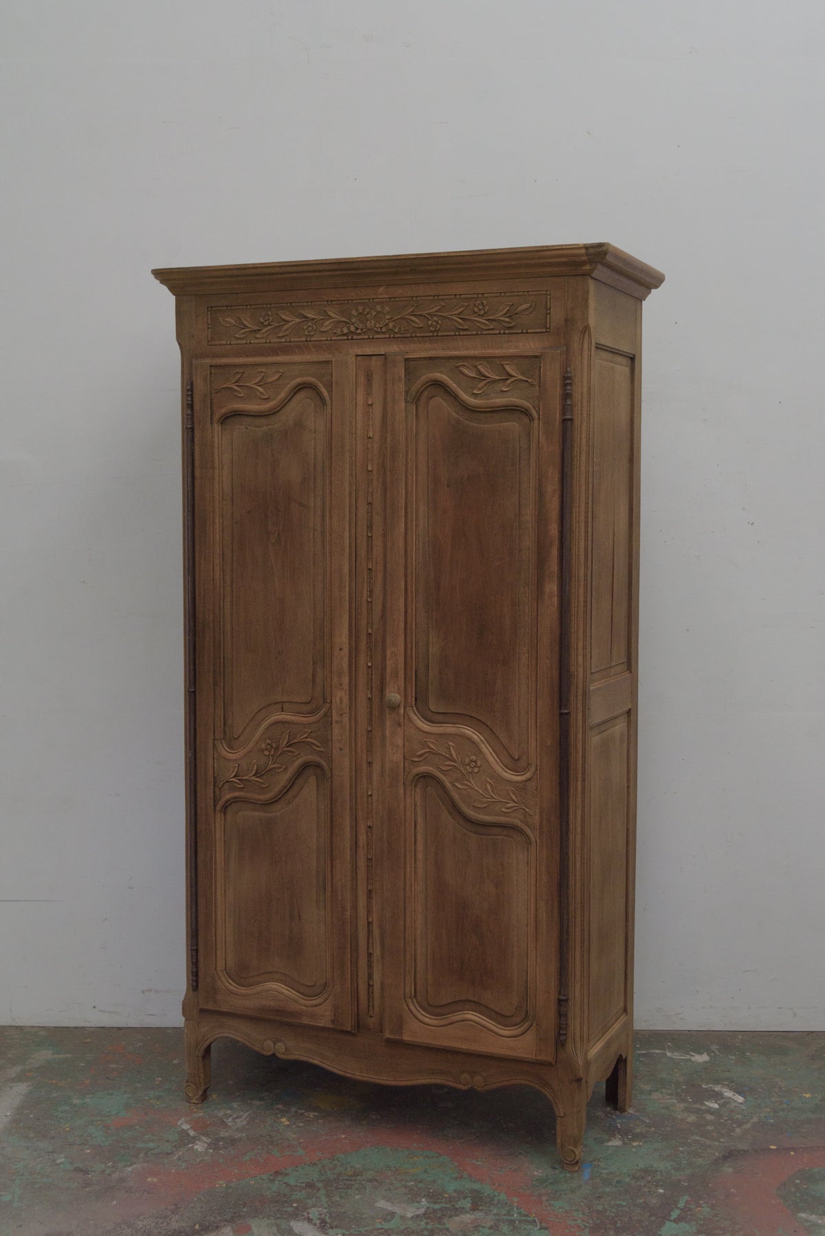 #9189 cabinet