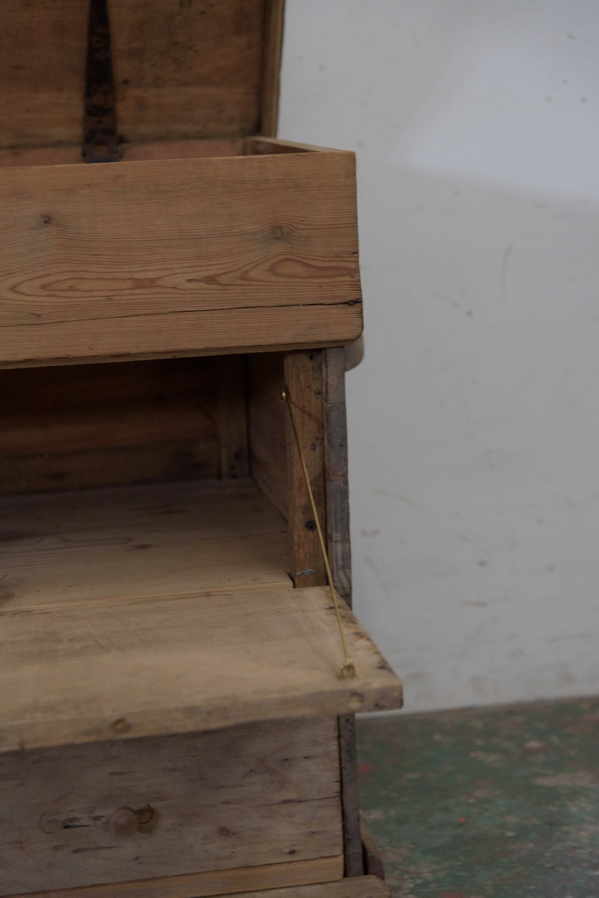 #9898 box