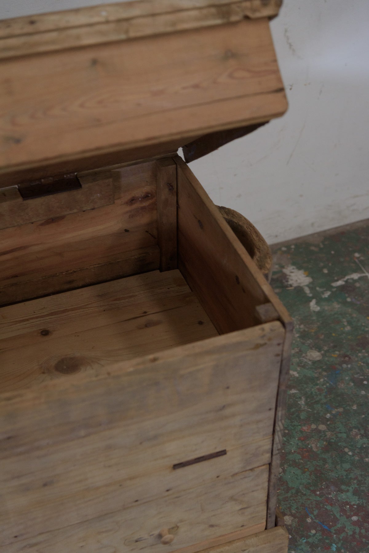 #9898 box