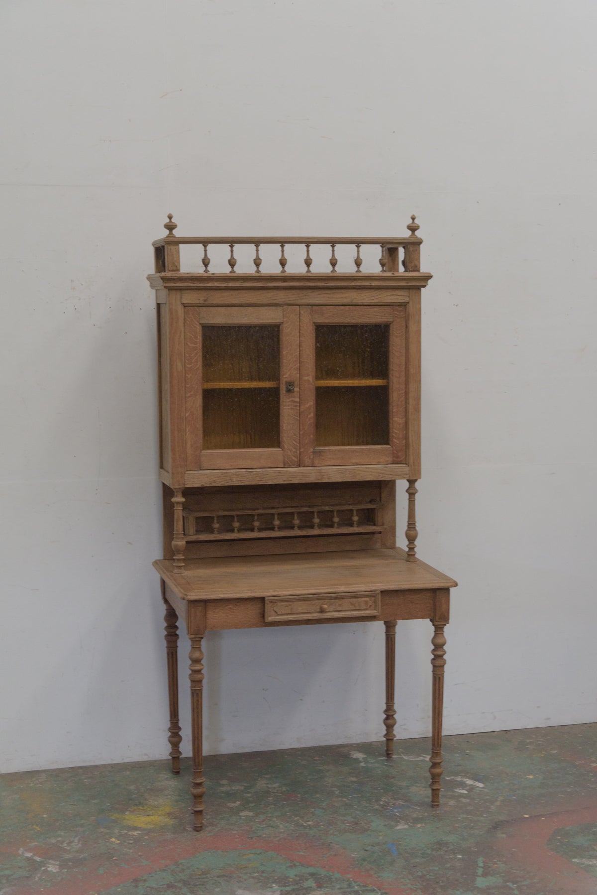 #9197 cabinet