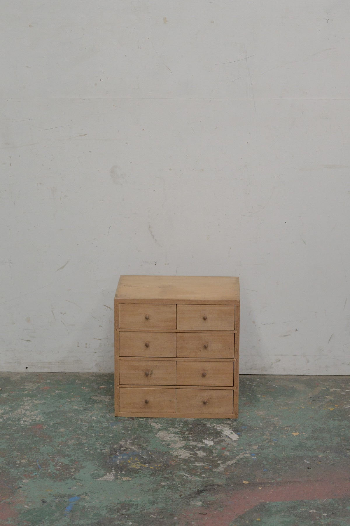 #0416 cabinet