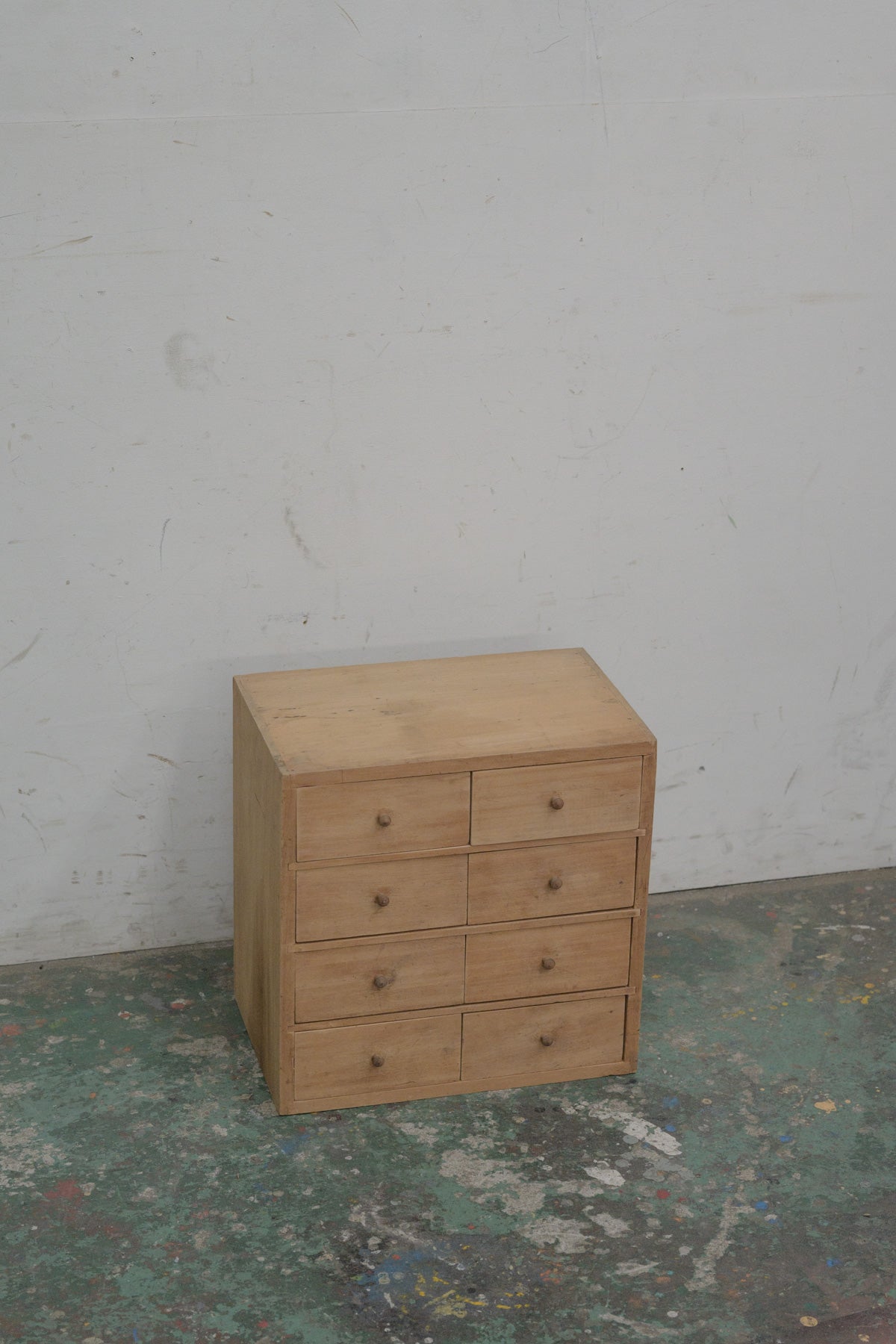 #0416 cabinet