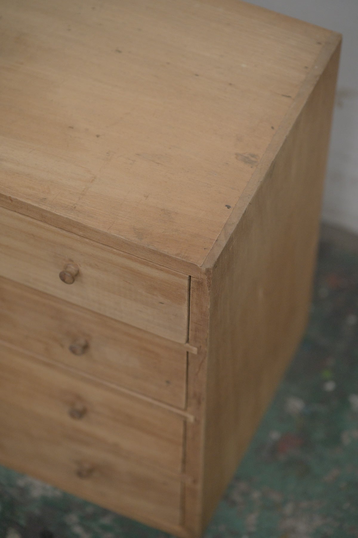 #0416 cabinet