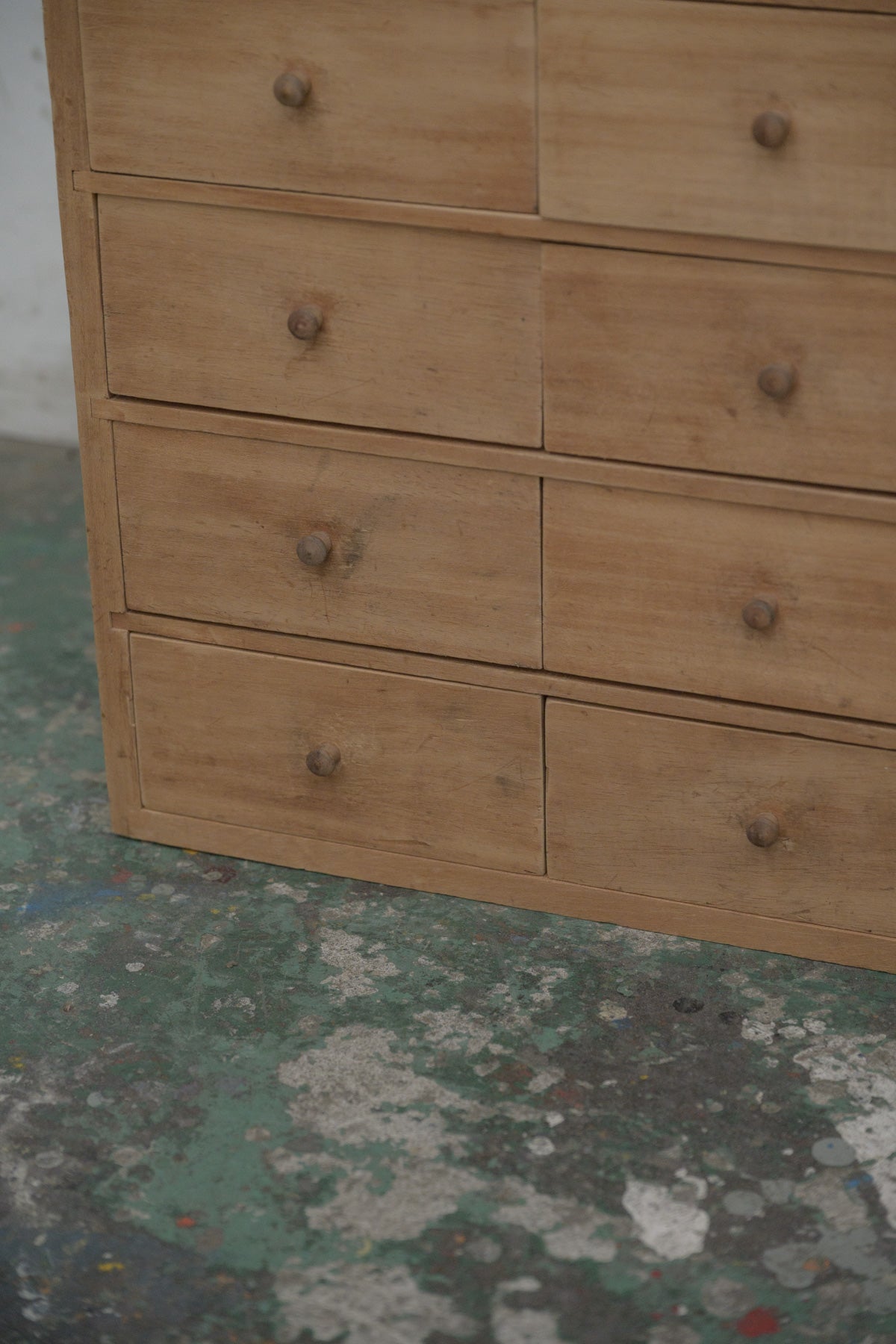#0416 cabinet