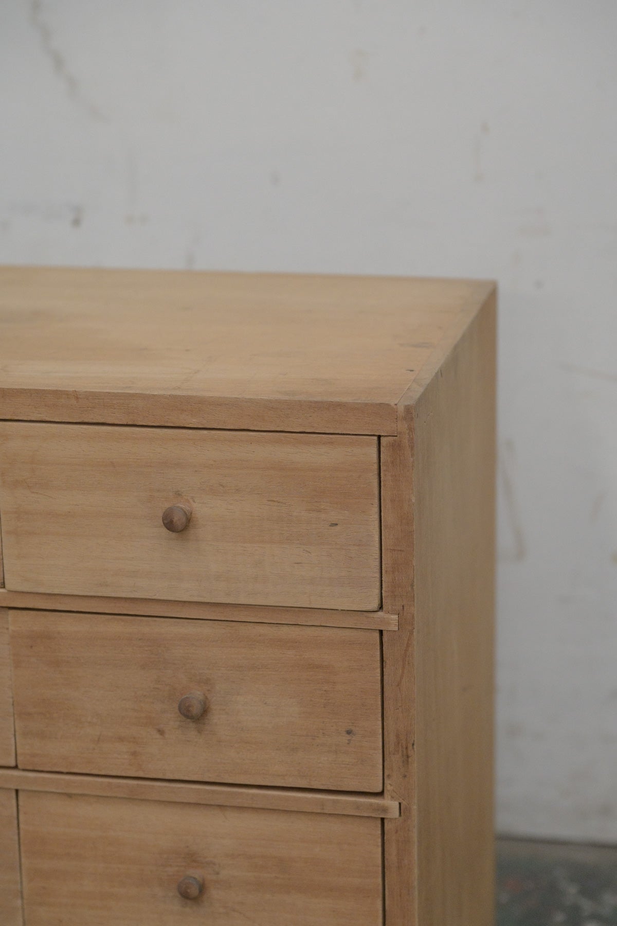 #0416 cabinet