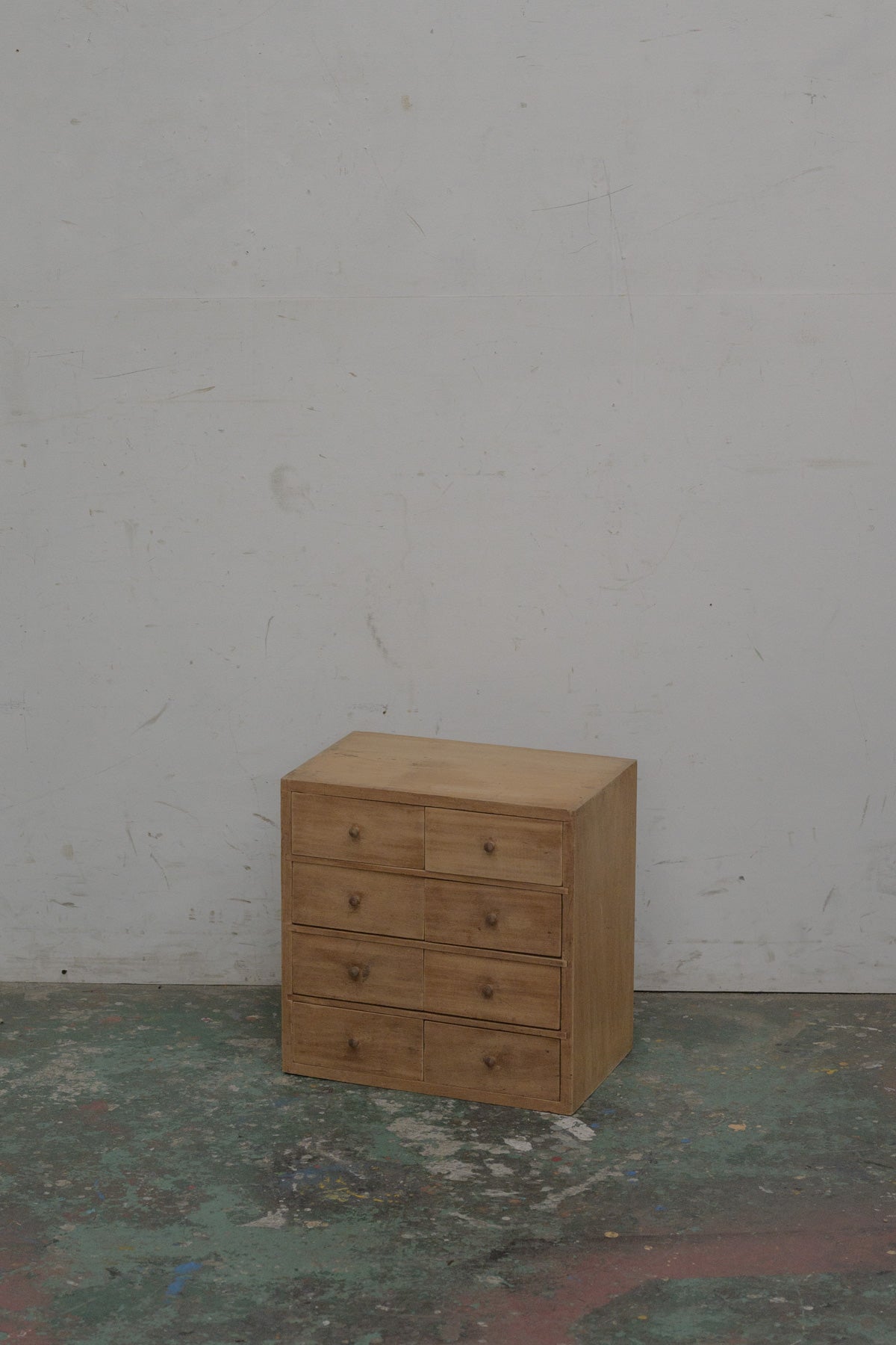 #0416 cabinet