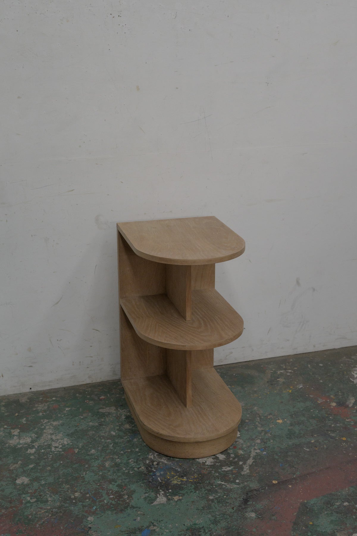 #0417 shelf