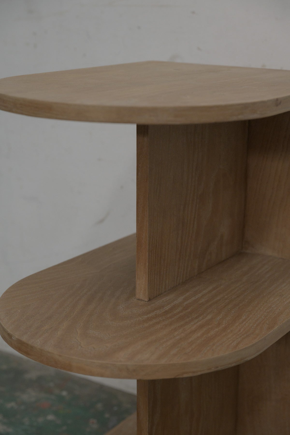 #0417 shelf