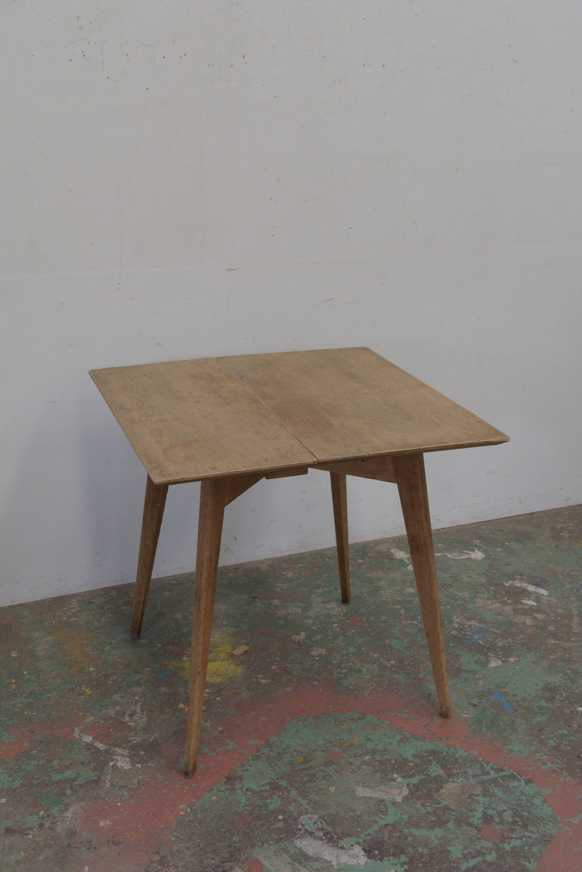 #9206 folding table