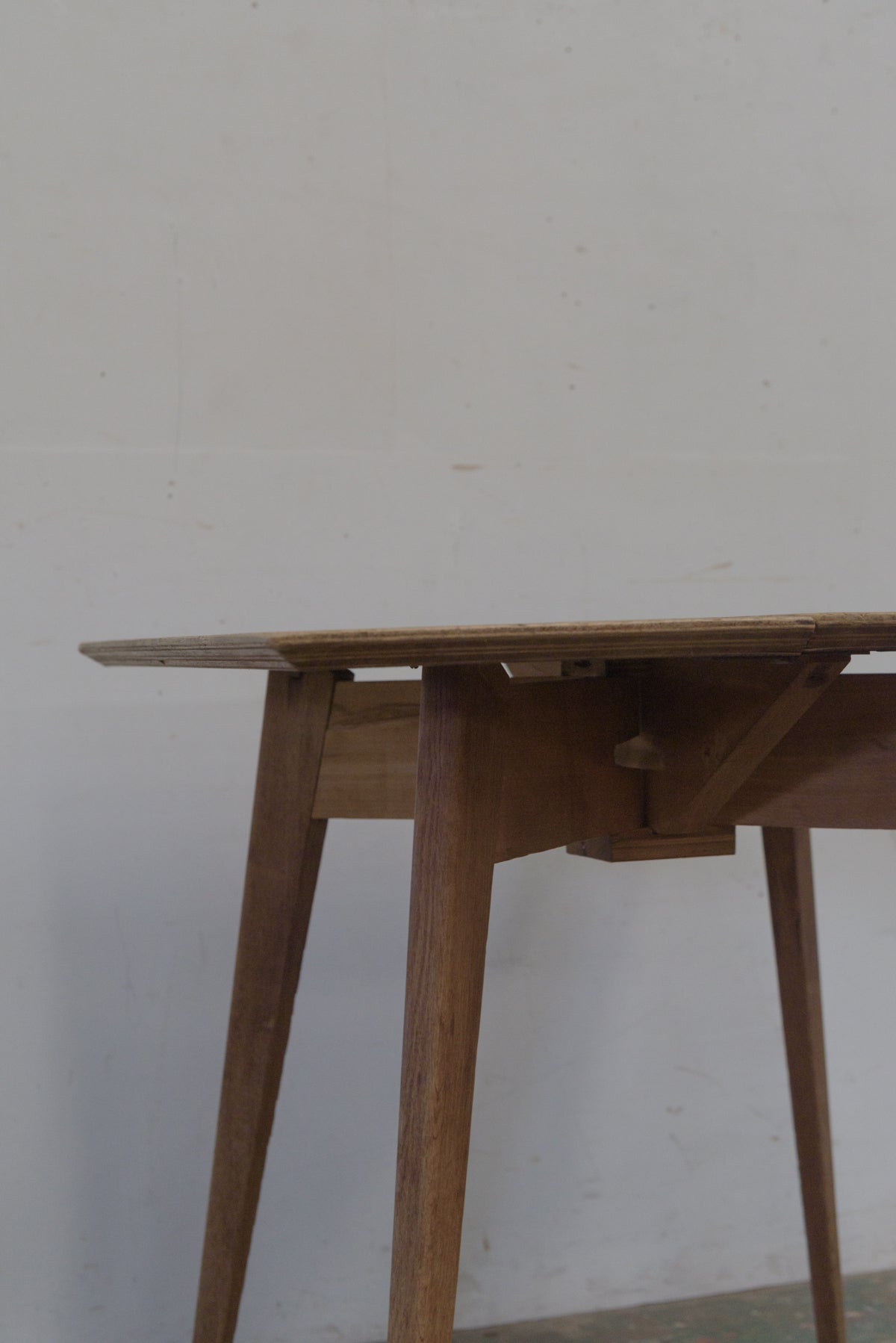 #9206 folding table