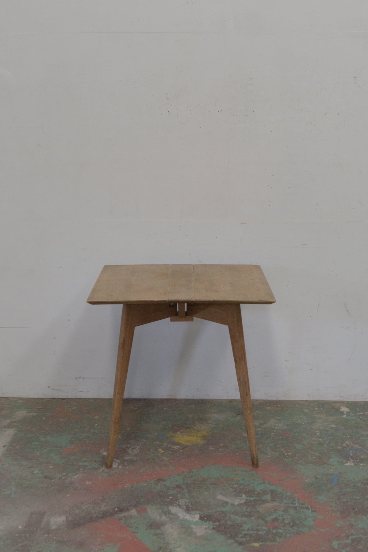 #9206 folding table