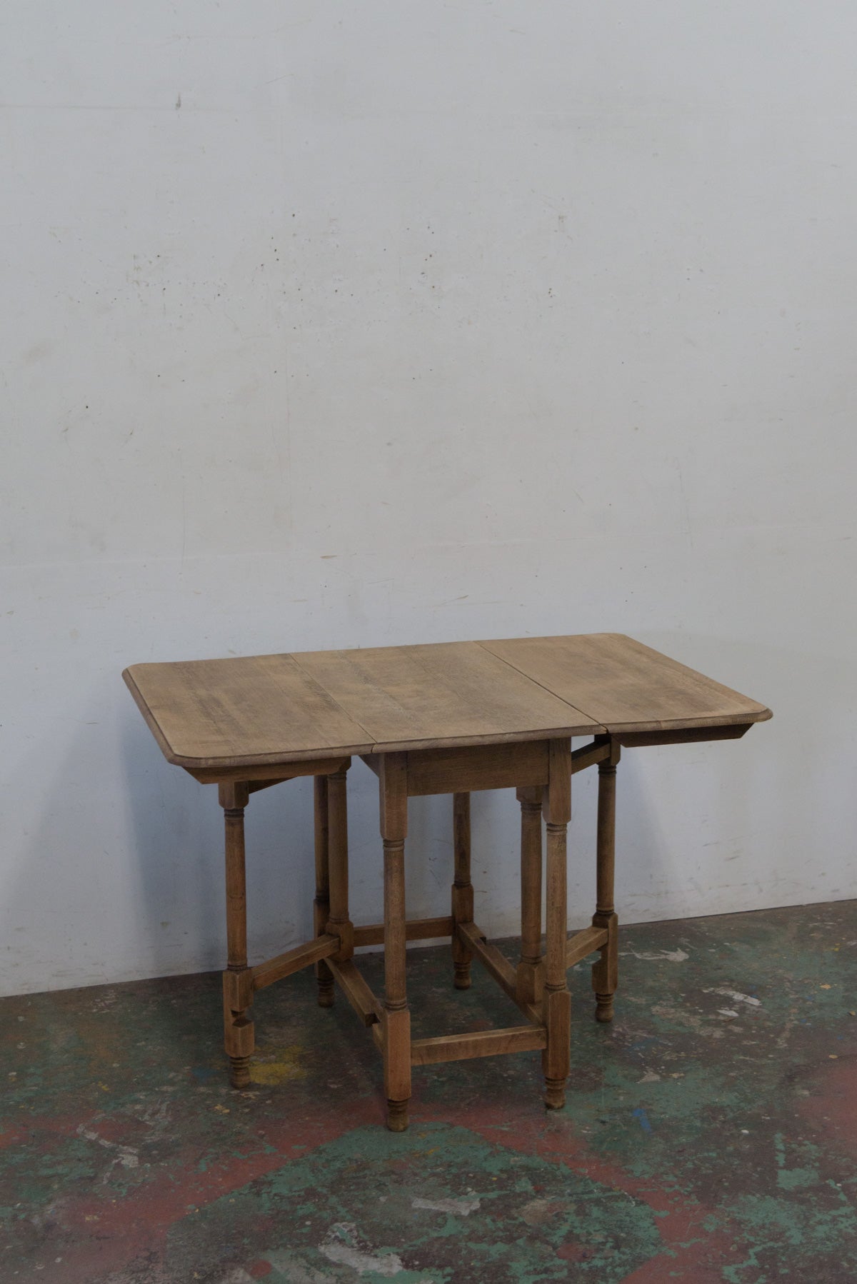 #9919 gateleg table