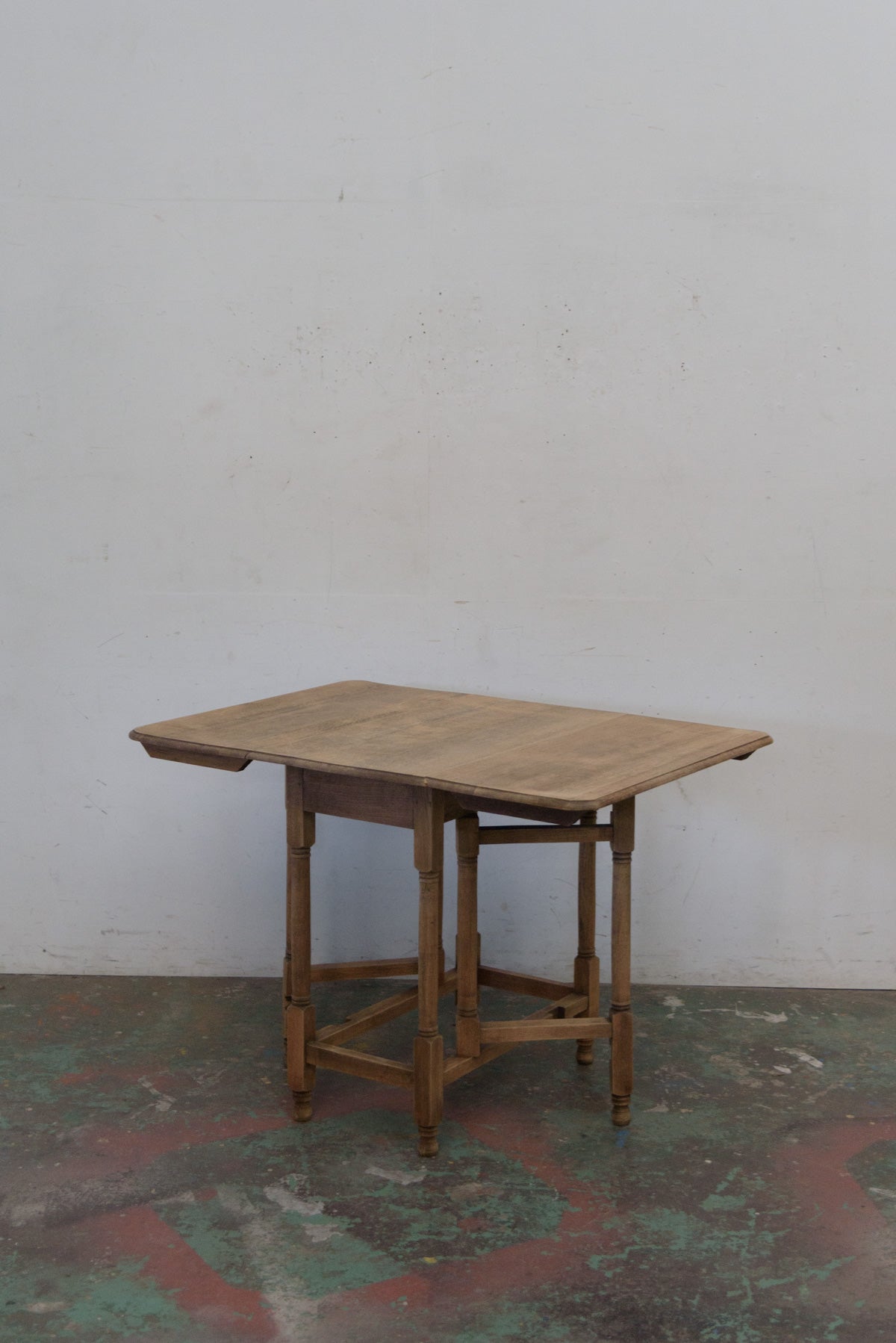 #9919 gateleg table