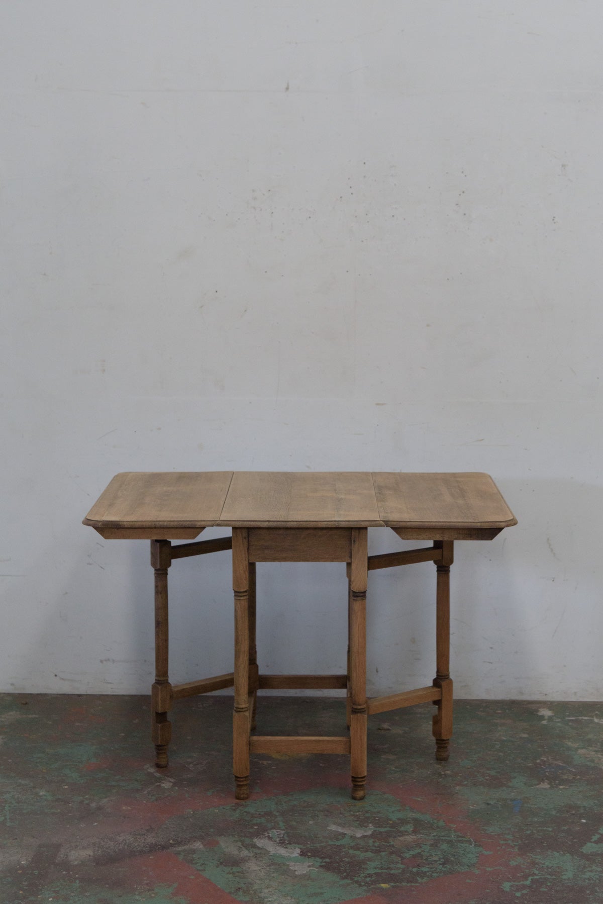 #9919 gateleg table