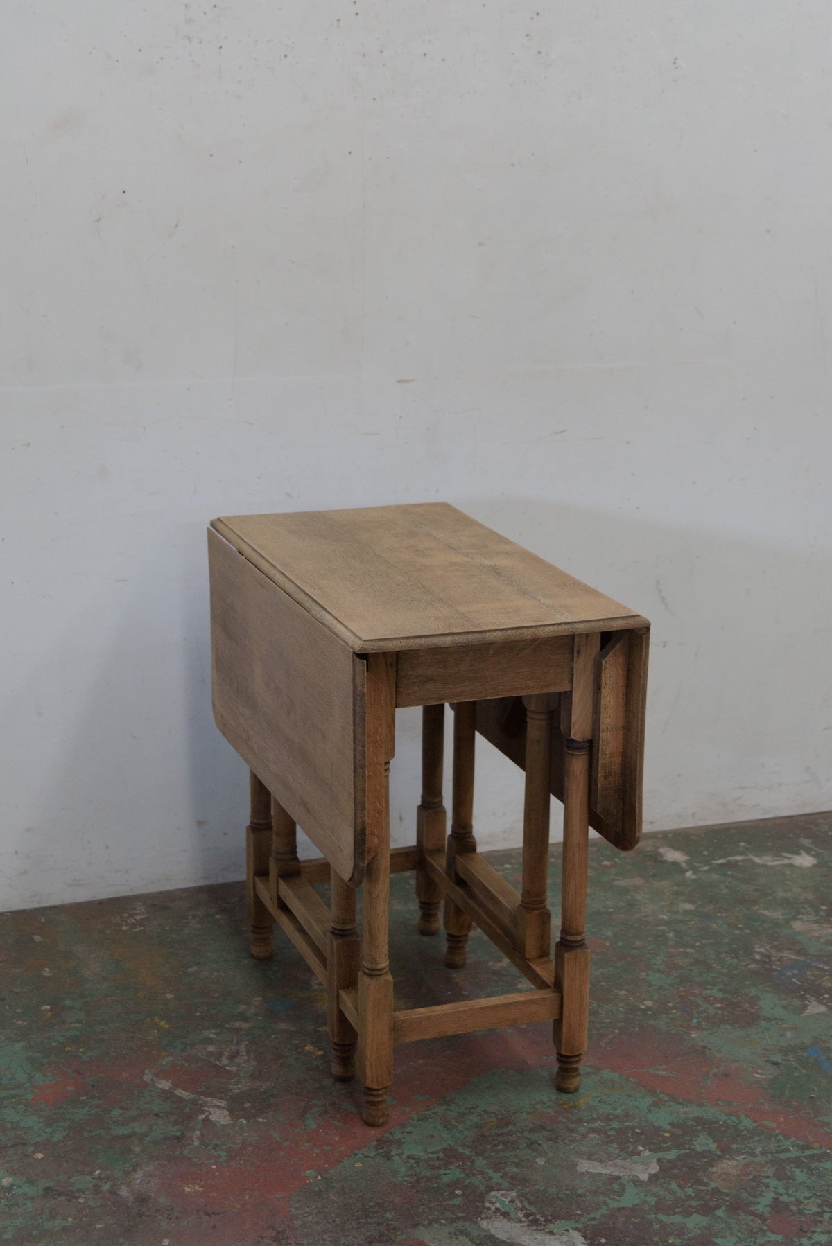 #9919 gateleg table
