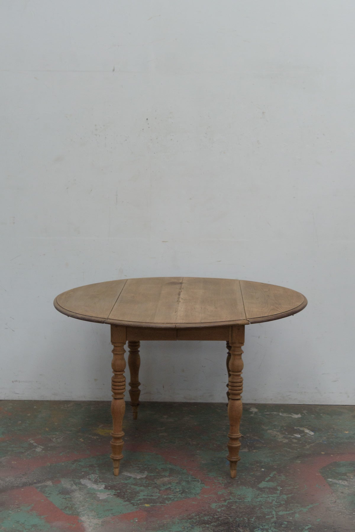 #9929 butterfly table